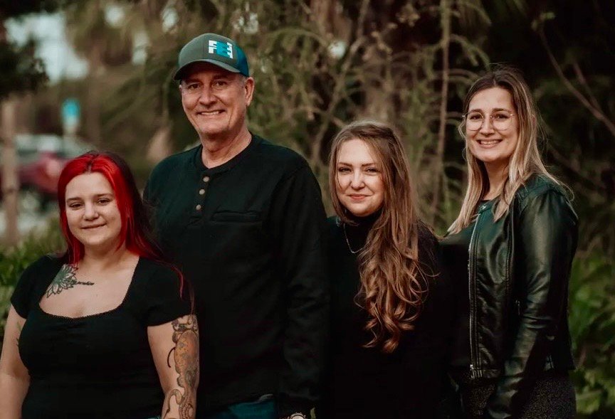 amy's family: a couple and two girls